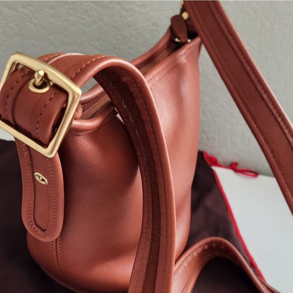 VINTAGE Coach Maggie Duffle Bag In British Tan NEW - Picture 3 of 16